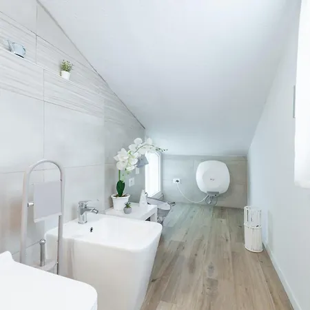 Al Chiaro Di Luna Holiday home *