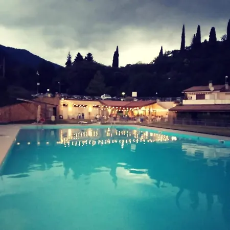 Al Chiaro Di Luna Semesterbostad
